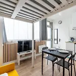 Close to Montmartre l Fully equipped studio
